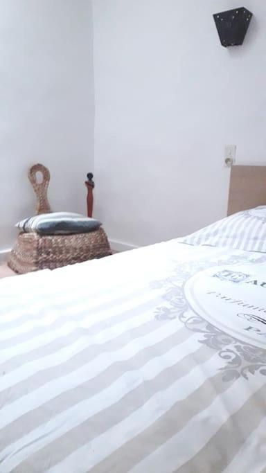 Bel Appartement Au Coeur De La Cite Medievale Sommières Buitenkant foto